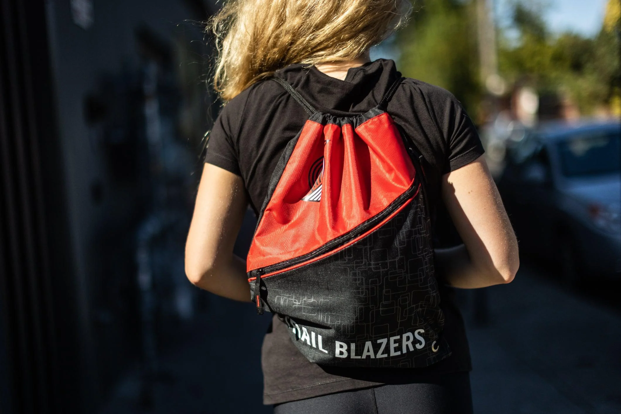 Black & Red Diagonal Zip Drawstring Cinch - Image 2